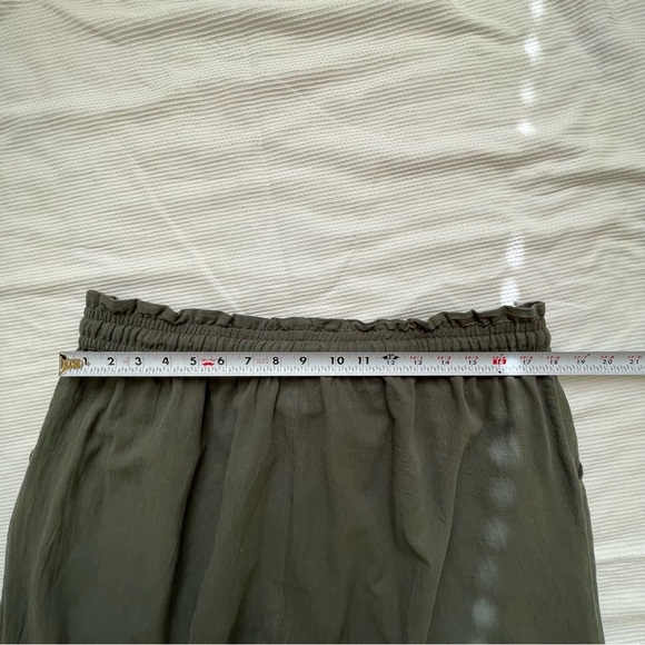 Green Wide Leg Pants with Elastic Waistband - Picture 6 of 8